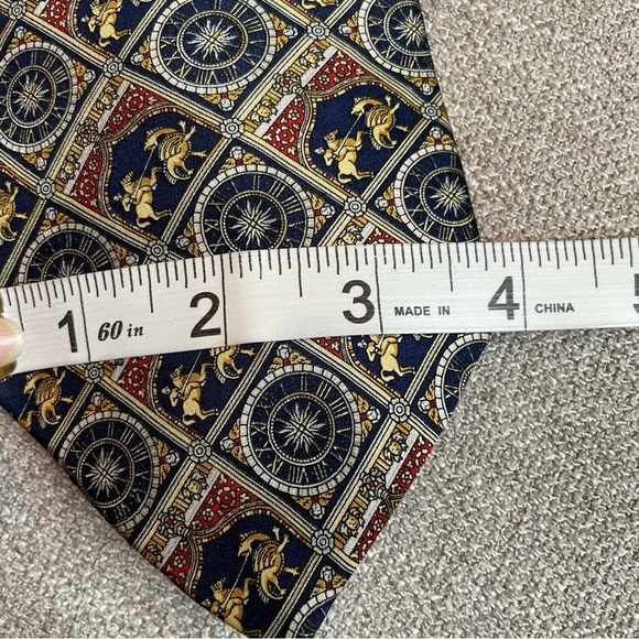 Museum Artifacts Men’s 100% Silk Tie Clock Sundial Gladiator Dragon Pattern - Picture 4 of 9